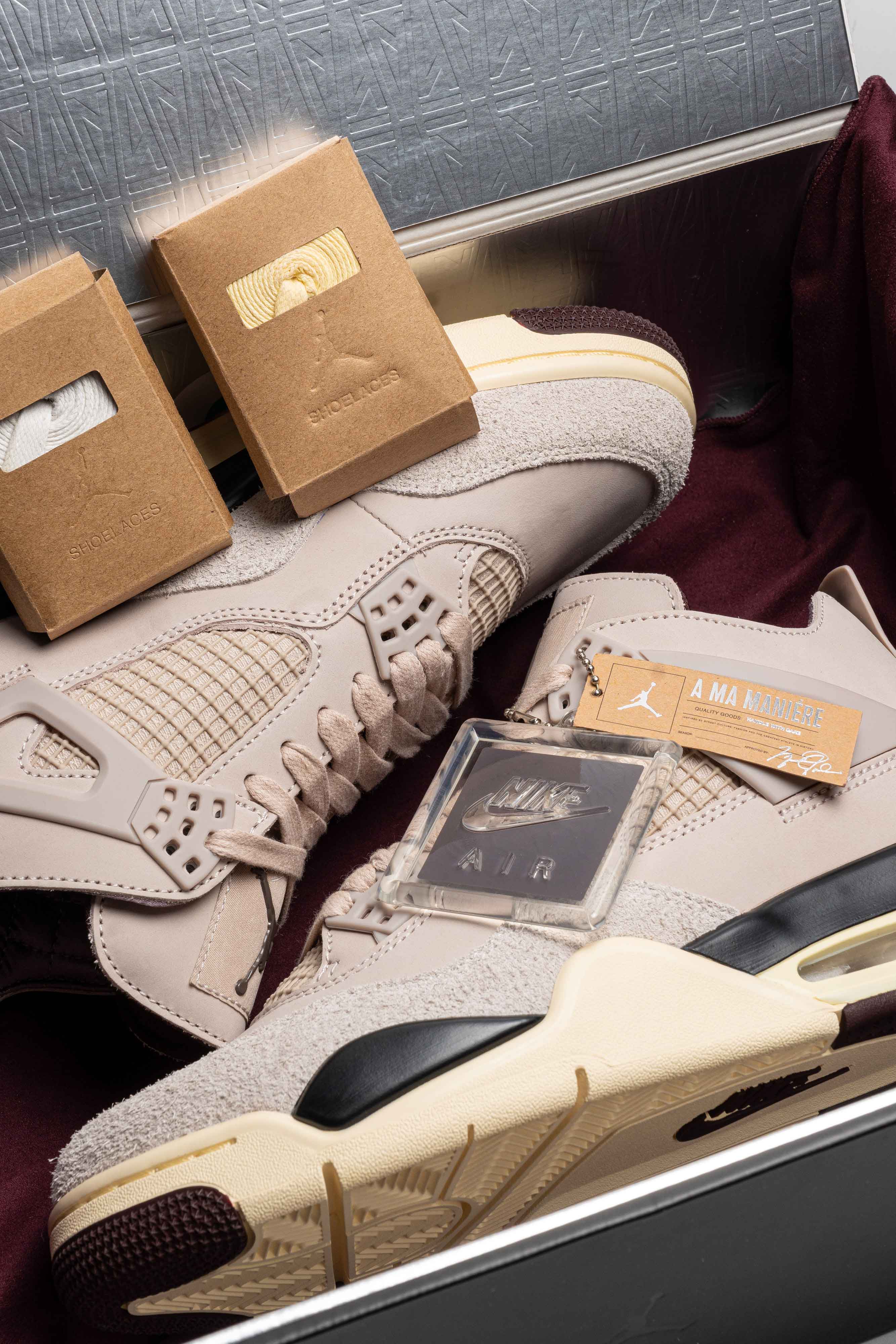 JORDAN 4 RETRO OG SP A MA MANIÉRE "WHILE YOU WERE SLEEPING"