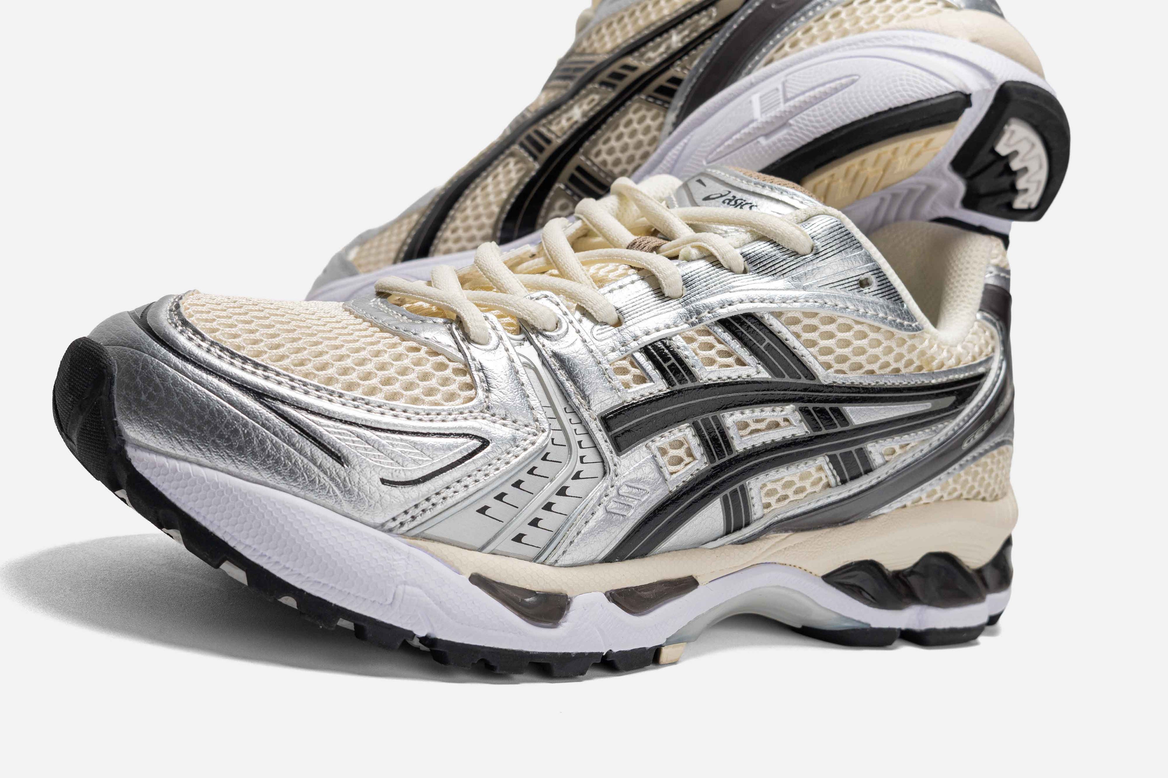 ASICS GEL-KAYANO 14 "CREAM BLACK METALLIC PLUM"