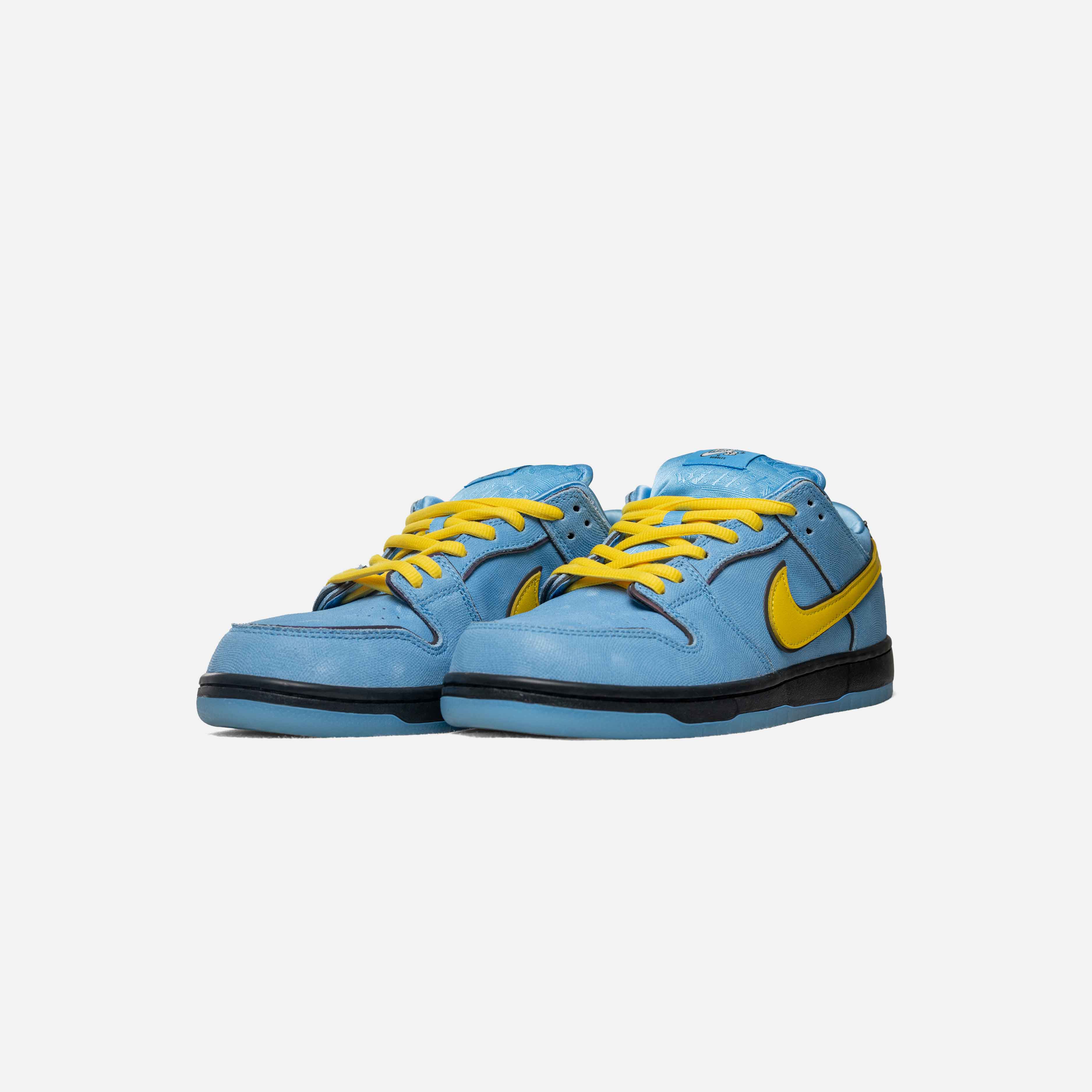 NIKE SB DUNK LOW X THE POWERPUFF GIRLS "BUBBLES"