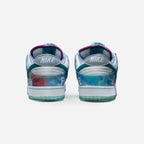NIKE SB DUNK LOW X FUTURA LABS "BLEACHED AQUA"
