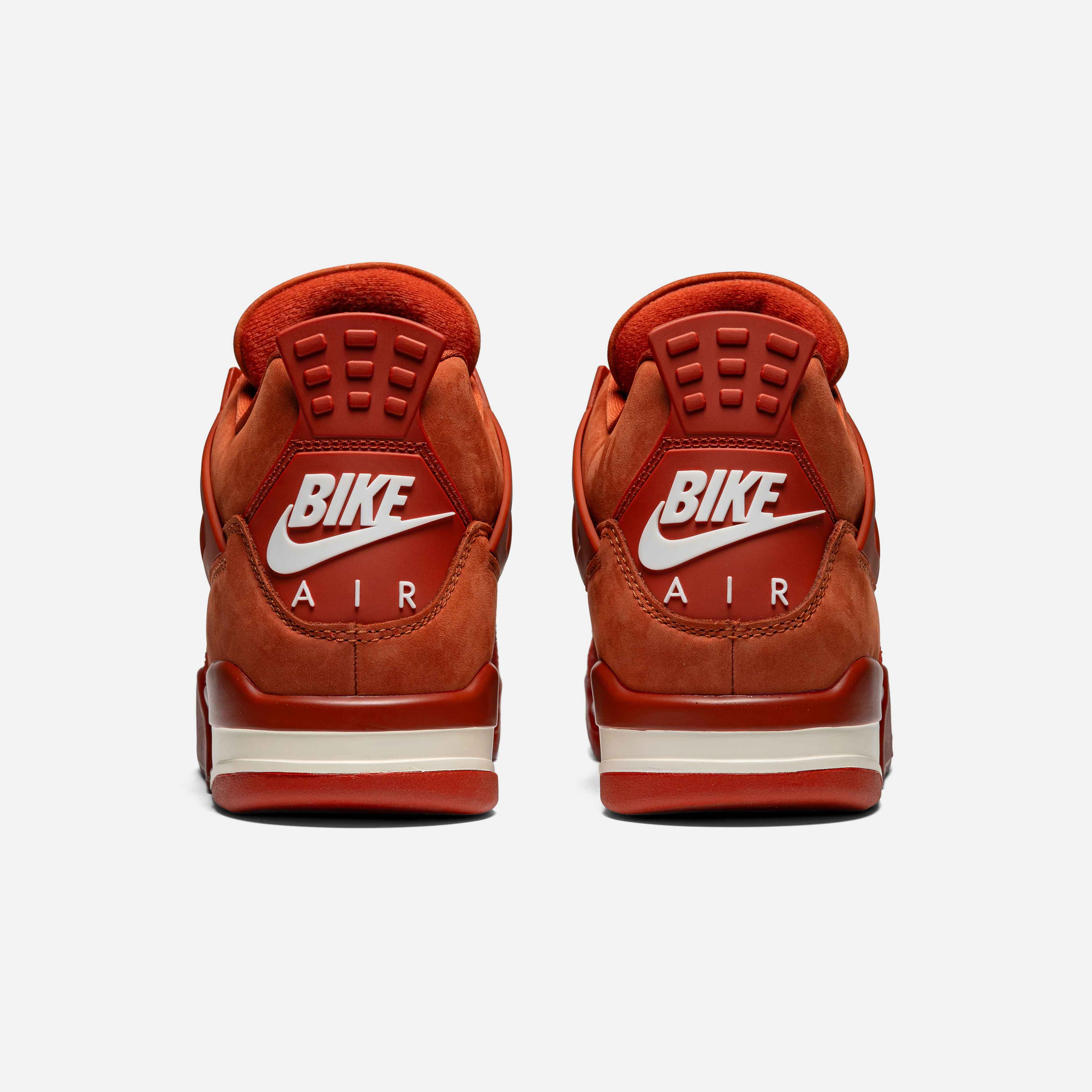 JORDAN 4 RETRO SP OG NYGEL SYLVESTER "BRICK BY BRICK"