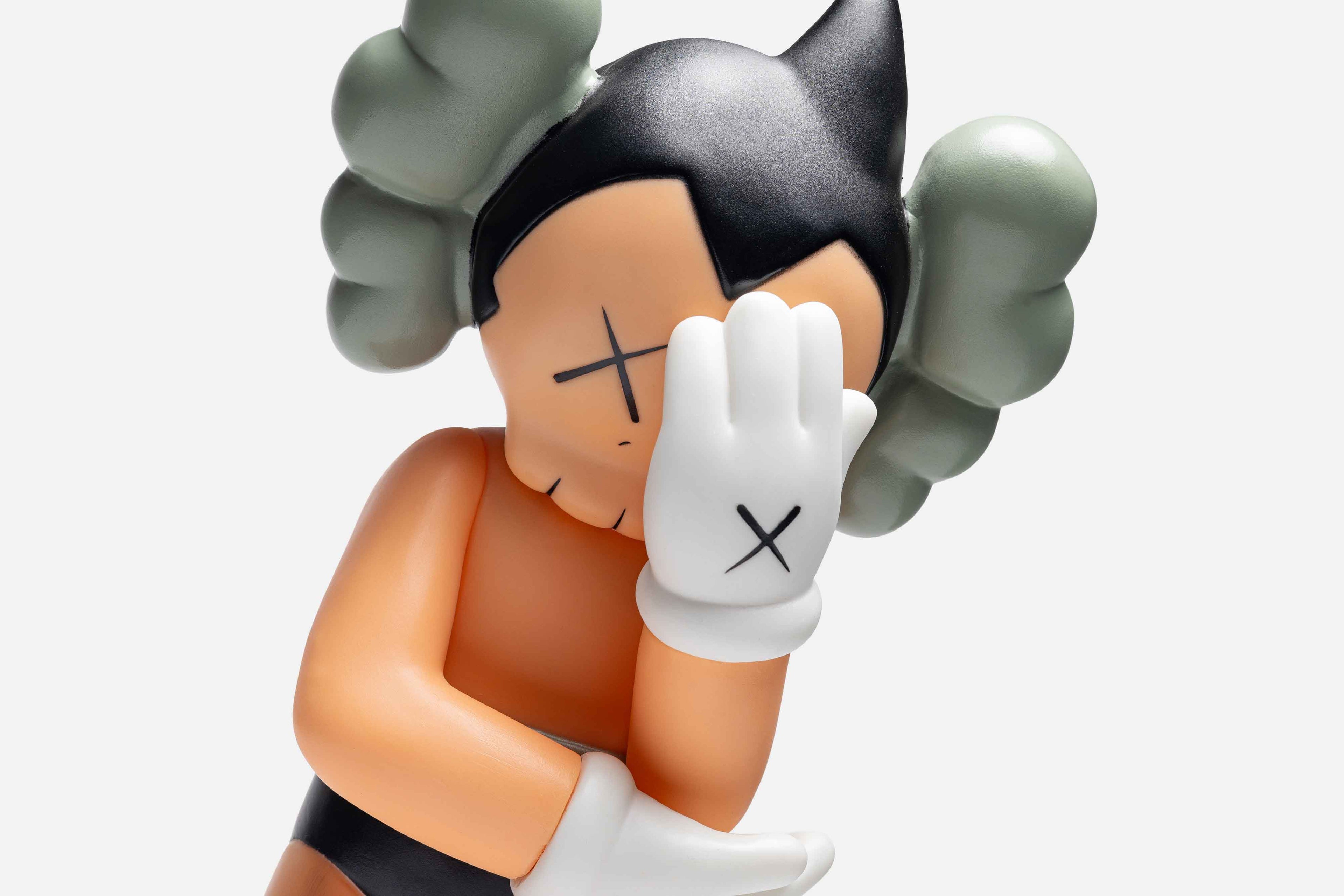 KAWS ASTRO BOY VYNIL FIGURE RED