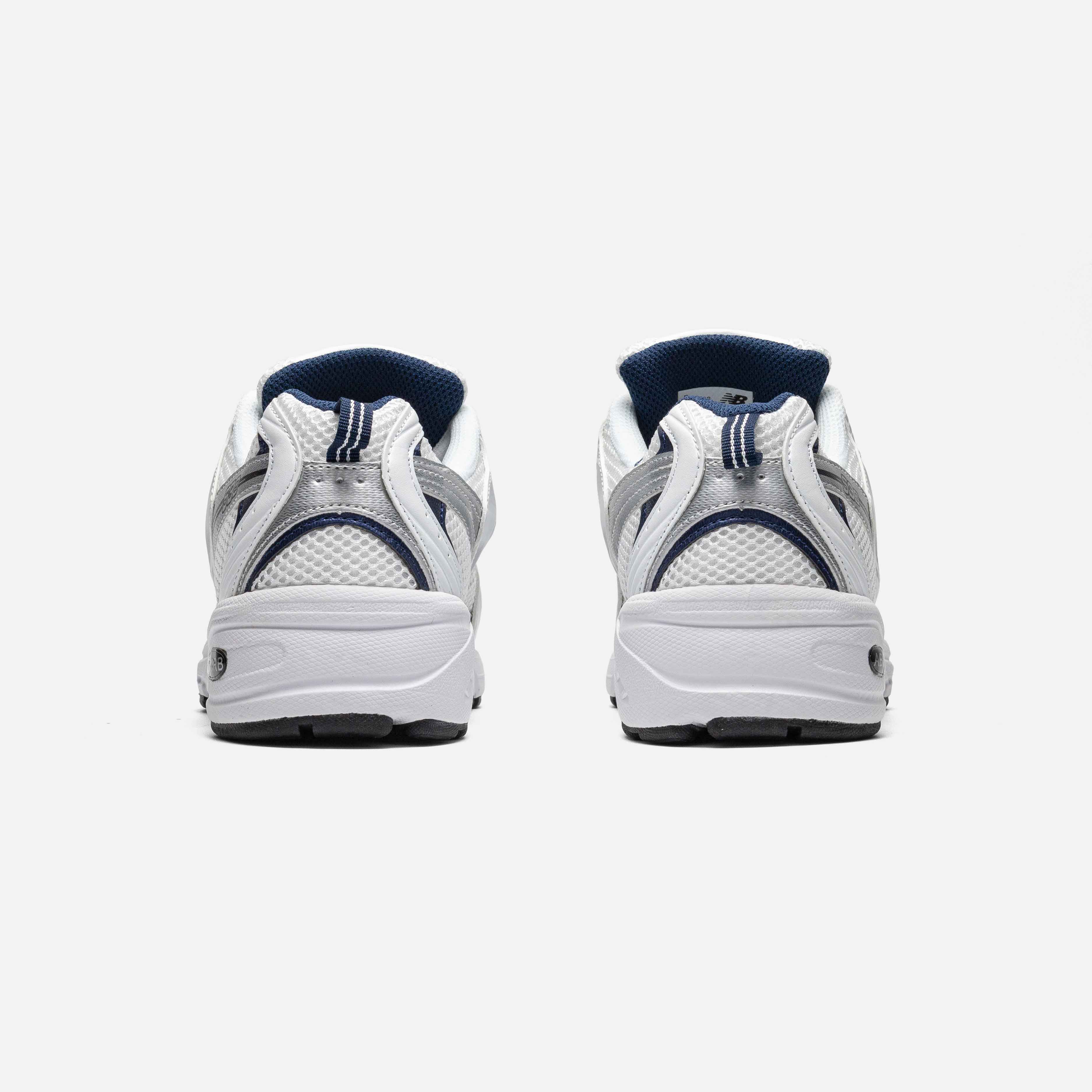 NEW BALANCE 530 "WHITE SILVER NAVY"