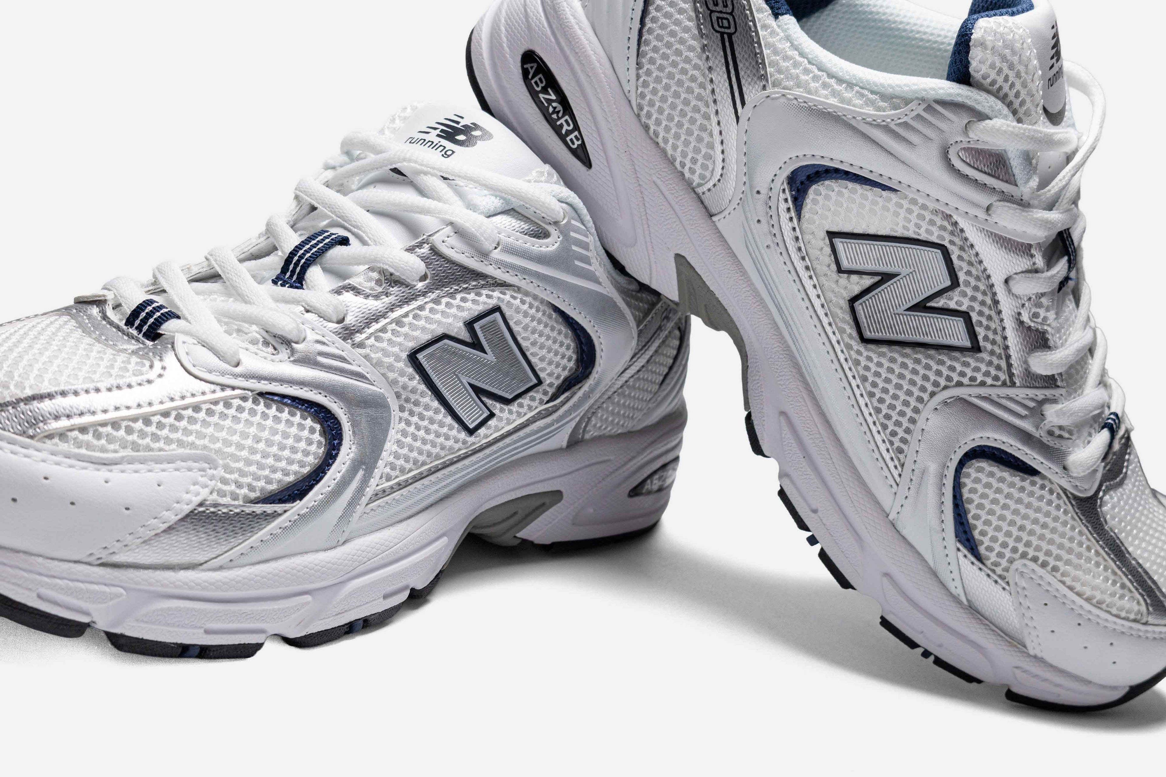 NEW BALANCE 530 "WHITE SILVER NAVY"