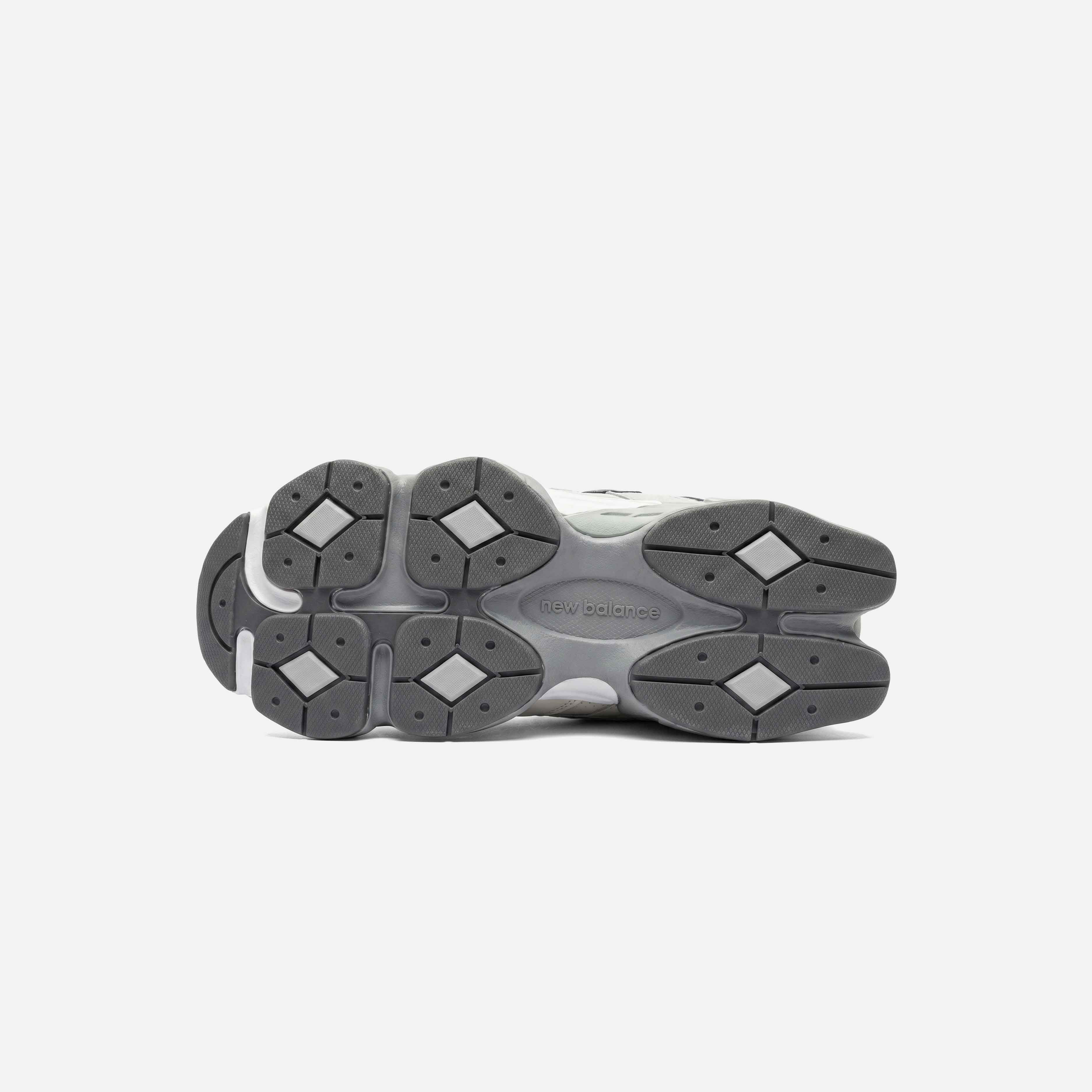 NEW BALANCE 9060 "GALACTIC GREY"