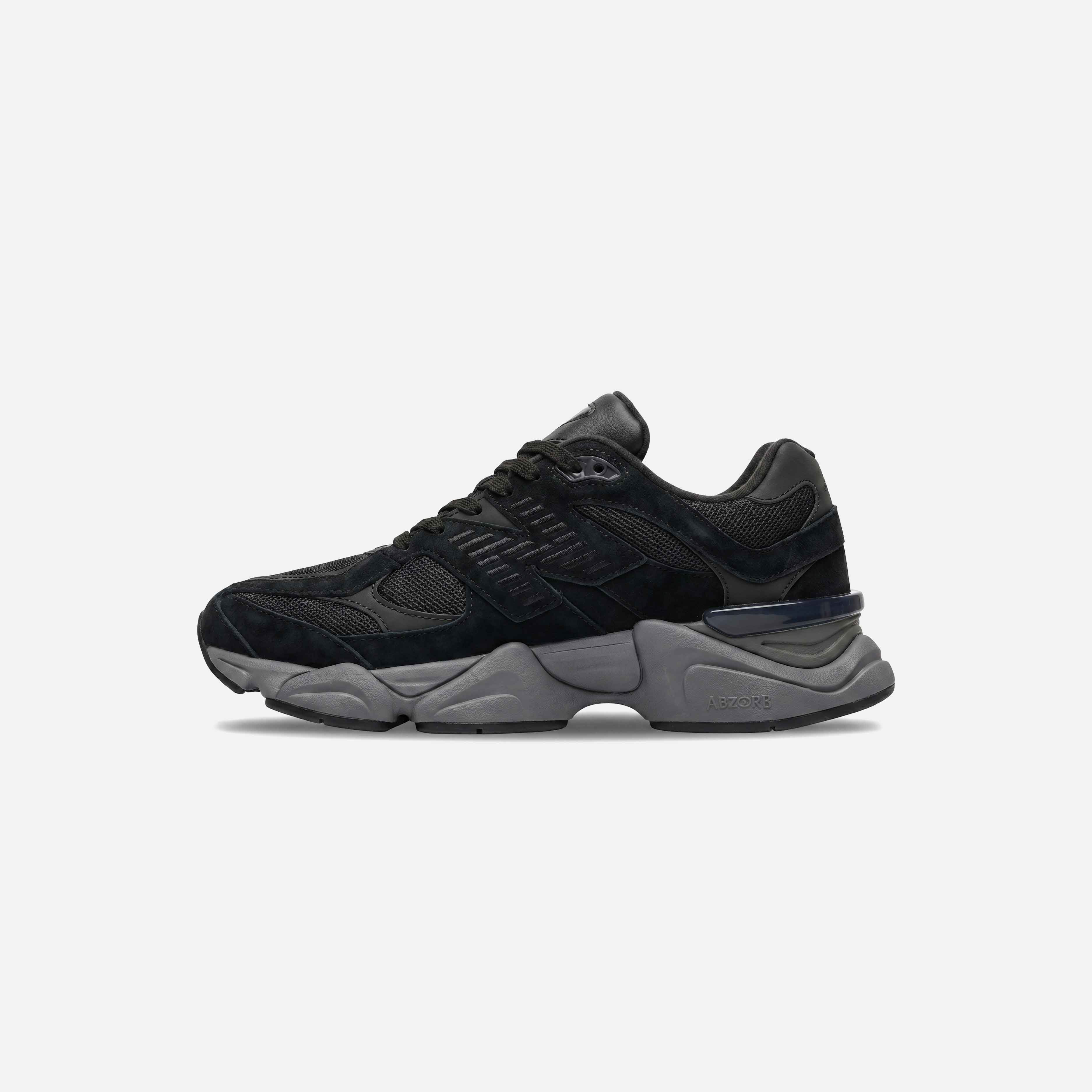 NEW BALANCE 9060 "MONO BLACK"