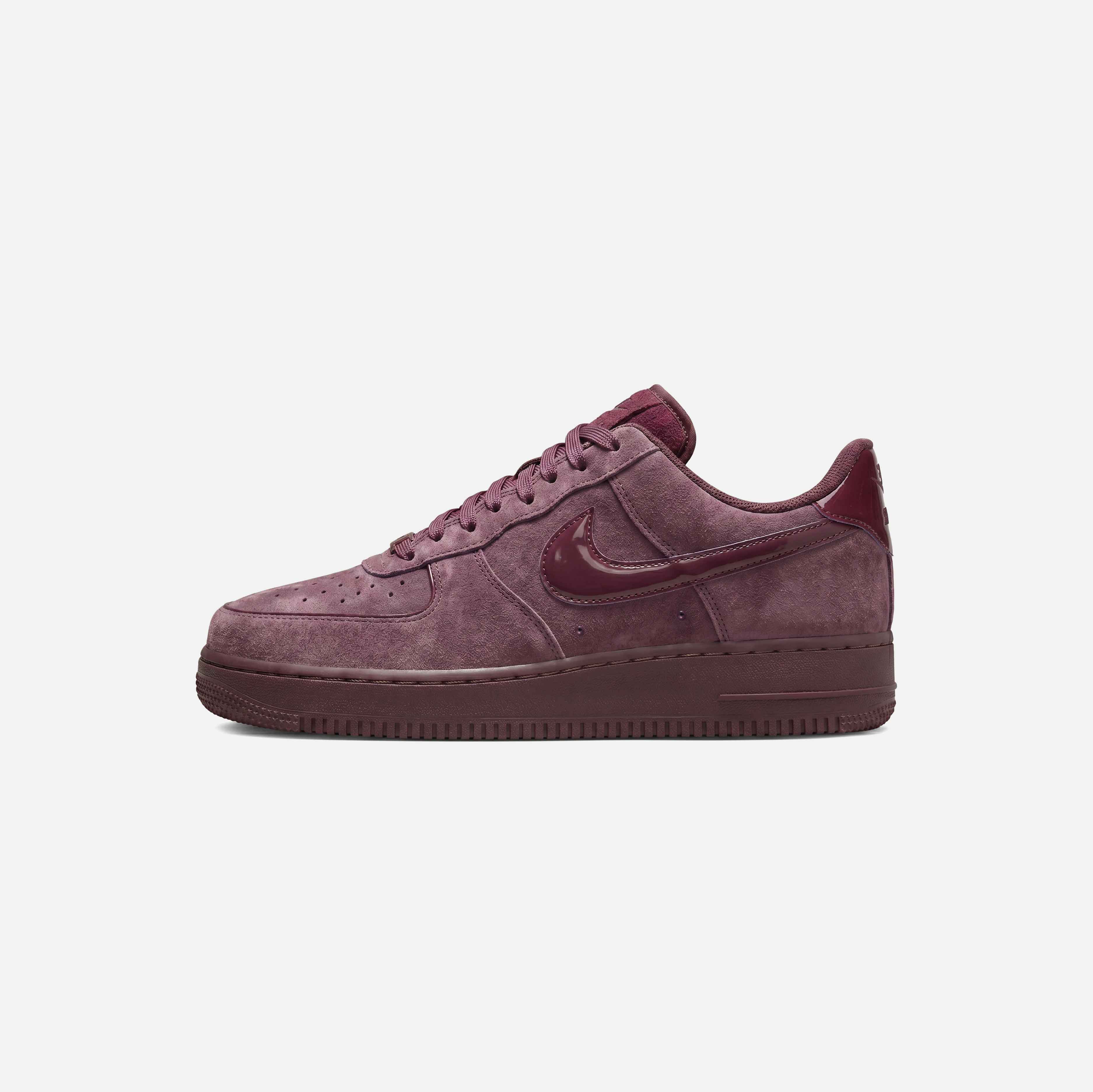 NIKE AIR FORCE 1 "BURGUNDY CRUSH"