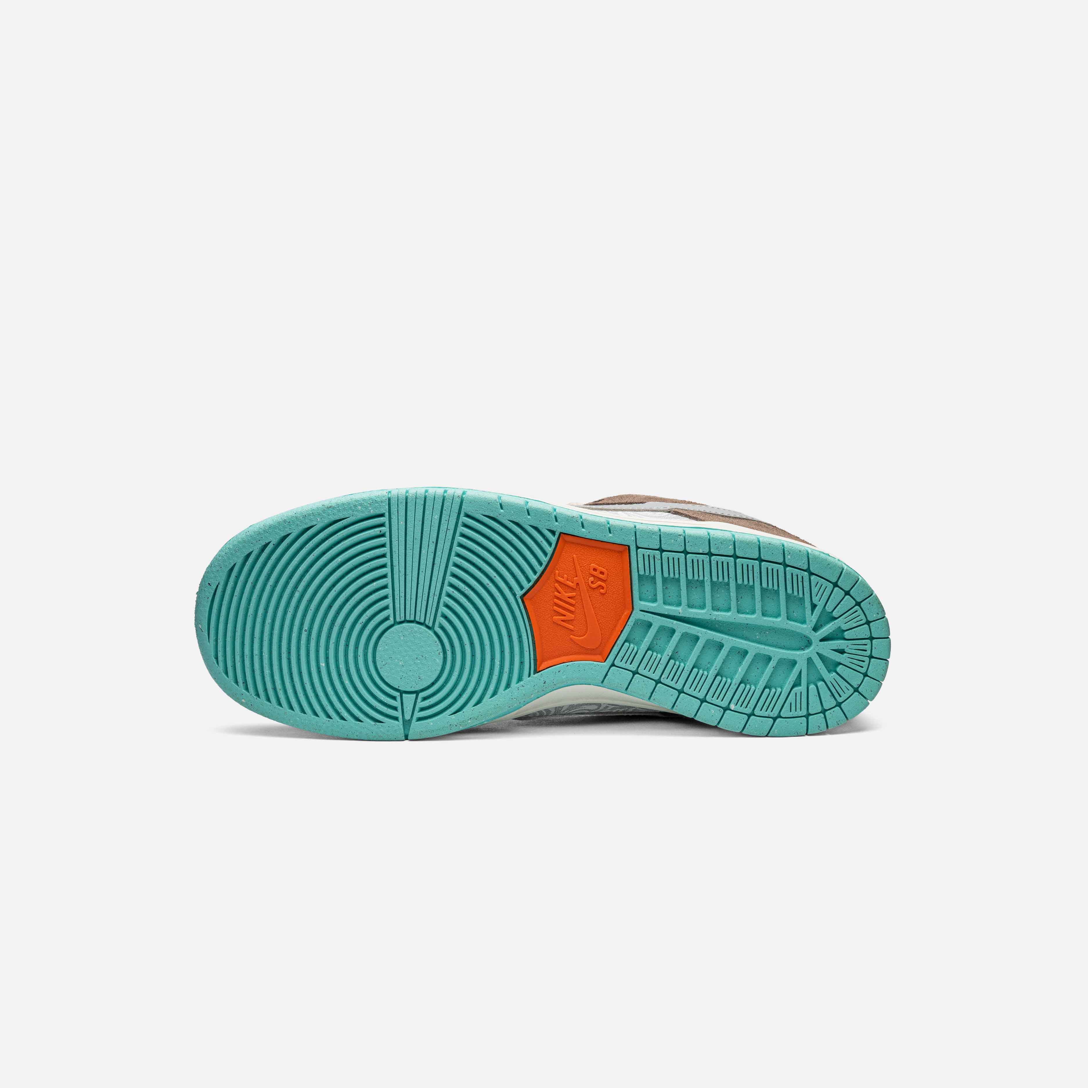 NIKE SB DUNK LOW "BIG MONEY SAVINGS"