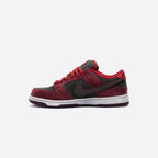 NIKE SB DUNK LOW X RIOT SKATESHOP