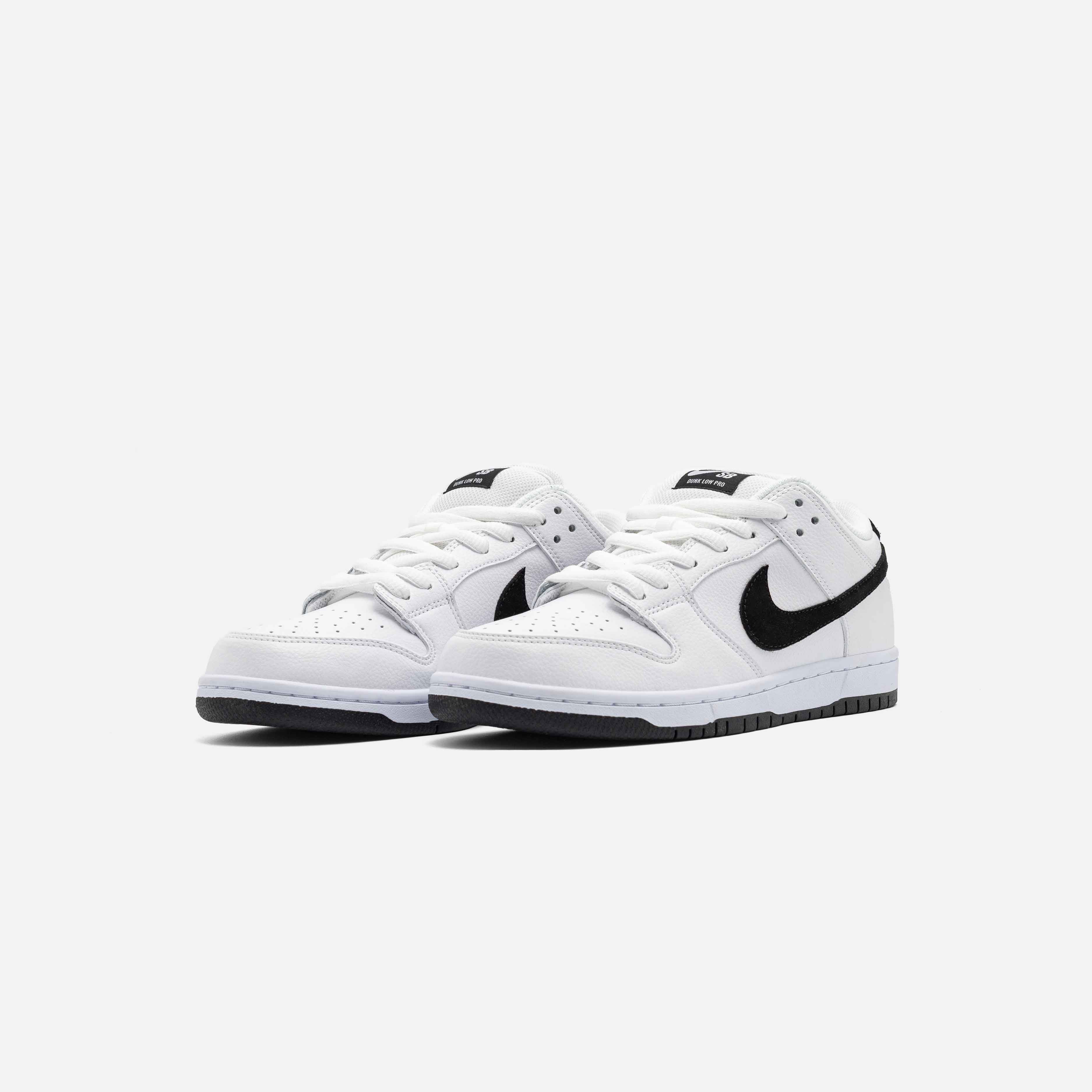 NIKE SB DUNK LOW "WHITE BLACK"