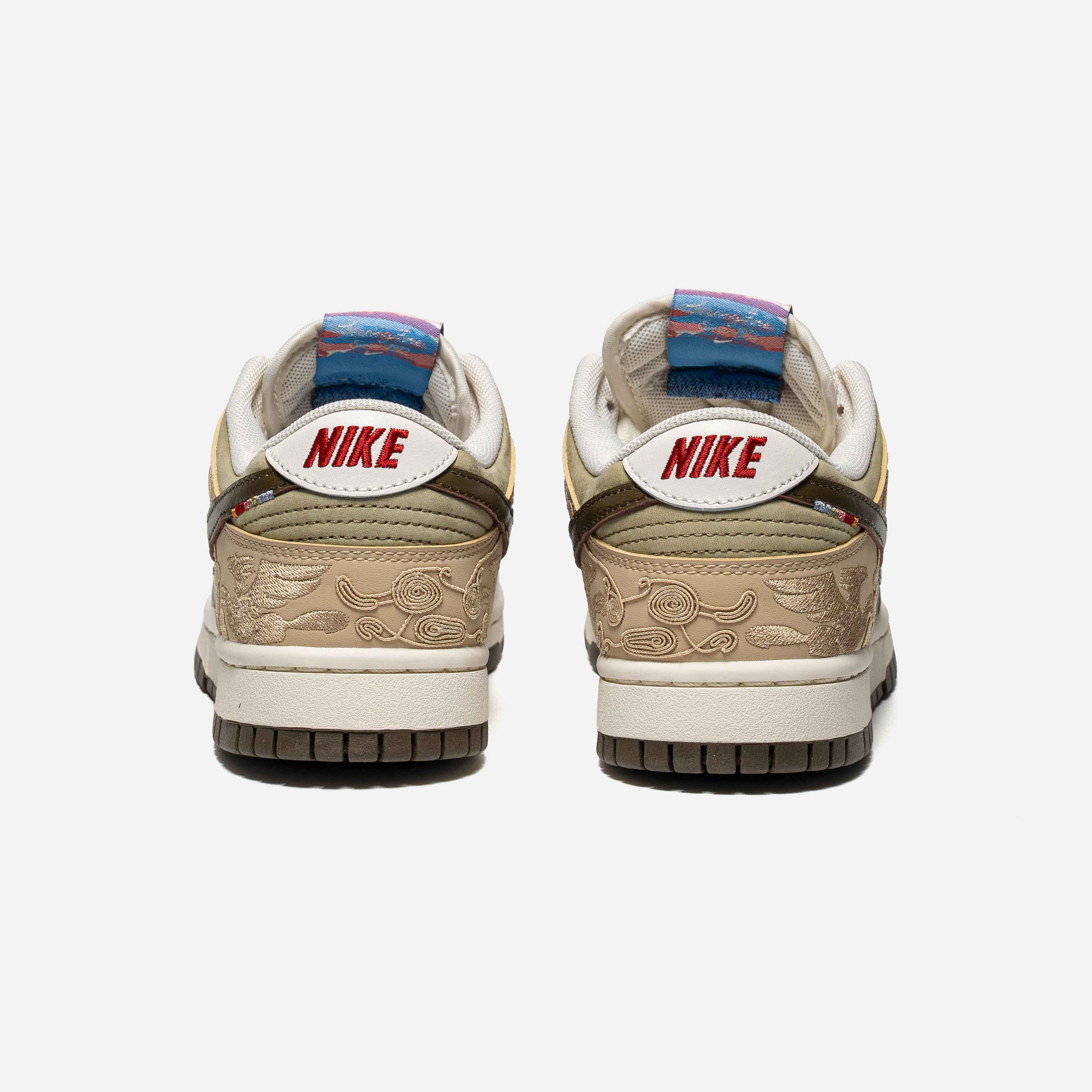 NIKE SB DUNK LOW "PEGASUS PACK LINEN PHANTOM"